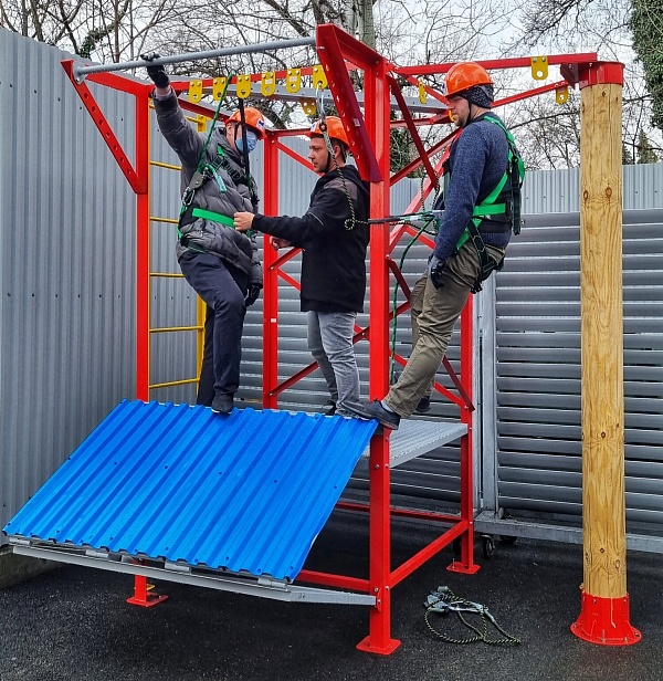 г. Краснодар. ГК "АТОН-ЮГ" используют при обучении сертифицированный верхолазный полигон "АЛЬПИНИСТ"